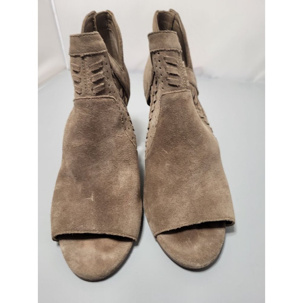 Vince Camuto Ebelin Brown Suede Peep Toe Booties Back Zip Size 8.5 - Picture 3 of 5